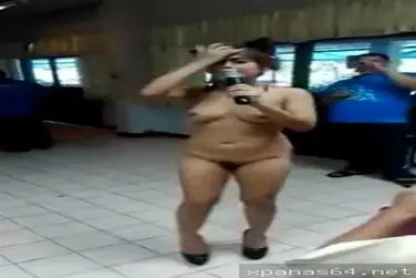 ABG Banjarmasin Nyanyi Bugil, Toge Goyang Memek Basah