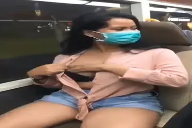 Siskaeee Eksib Di Bus Bikin Panumpang Kaget